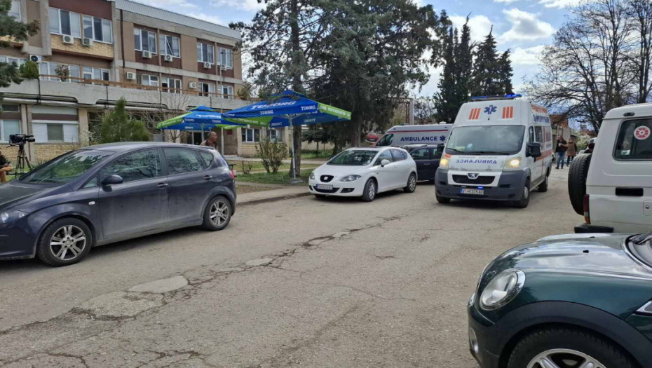 Pet pacijenata povređenih u požaru u Kočanima vraća se sa lečenja u Srbiji