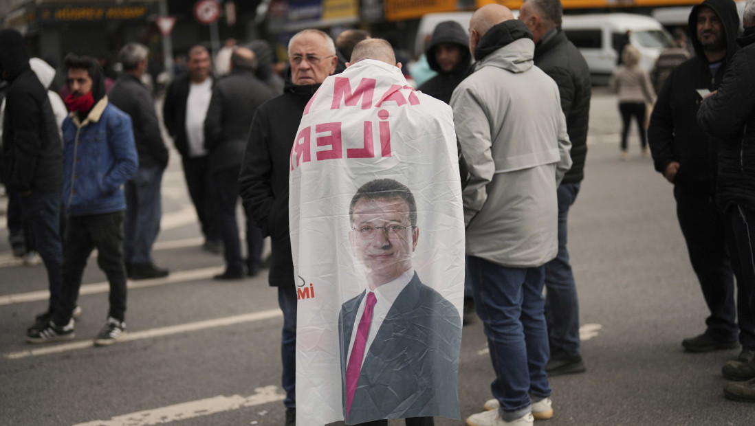 Ekrem Imamoglu smenjen sa dužnosti gradonačelnika Istanbula nakon zvaničnog hapšenja