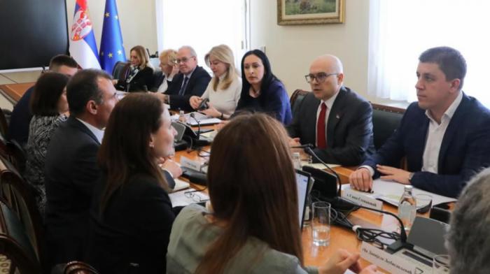 Vučević sa predstavnicima Sindikata uprave Srbije o poboljšanju položaja zaposlenih