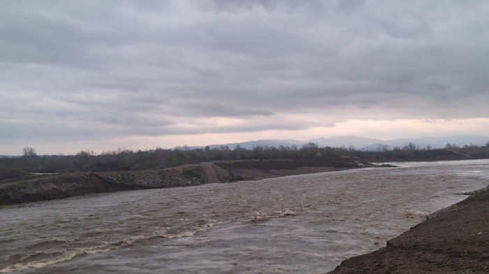 Izlila se Južna Morava kod Vranja, devet osoba evakuisano
