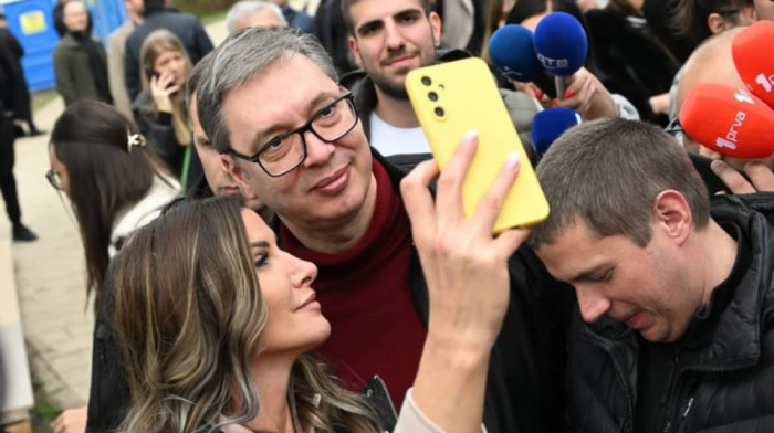 Vučić nakon posete Pionirskom parku: Oni koji rade i uče ne treba da budu deo čopora