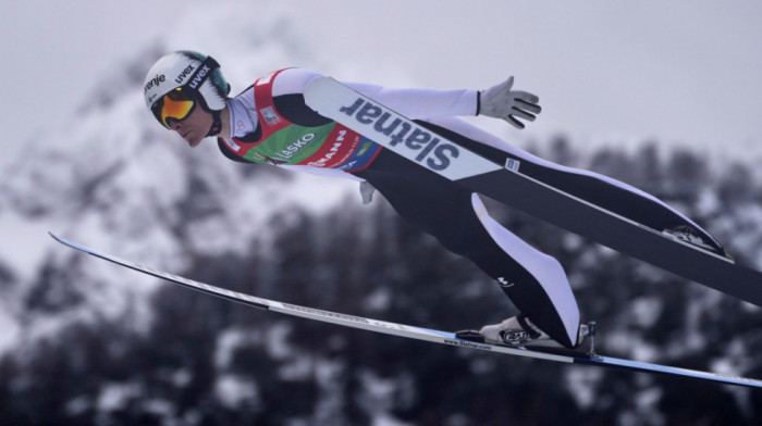 Postavljen novi svetski rekord u ski skokovima: Prevc je od danas vlasnik najdužeg skoka