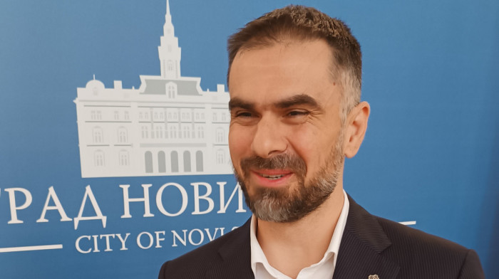 Mićin optužio Mariniku Tepić da ponovo širi paniku iznošenjem laži o kvalitetu vode u Novom Sadu