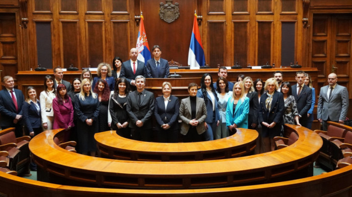 Novoizabrani tužioci položili zakletvu u Skupštini Srbije