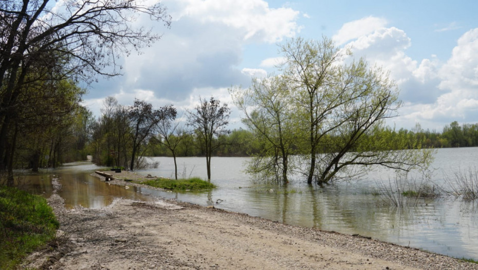 Uvedena vanredna odbrana od poplava na reci Drini