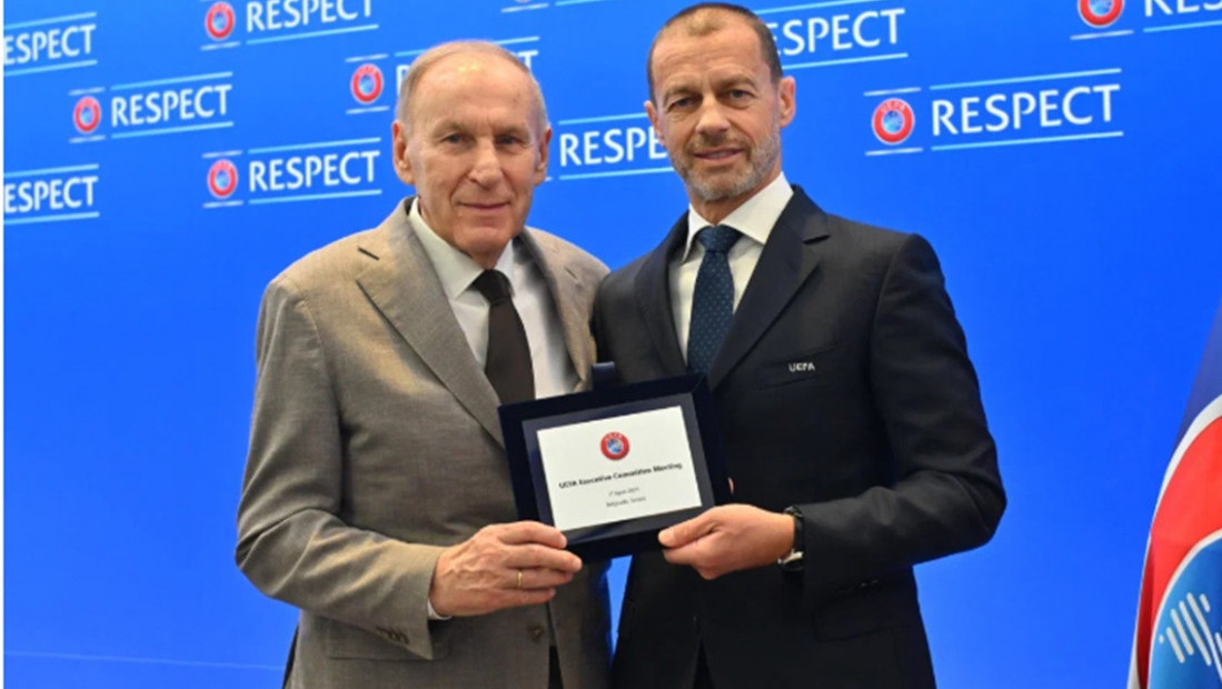 Čeferin uručio specijalnu plaketu UEFA predsedniku FSS Draganu Džajiću