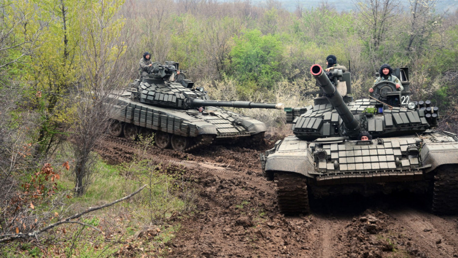 U okolini Niša realizovana taktička vežba Tenkovskog bataljona T-72 (FOTO)