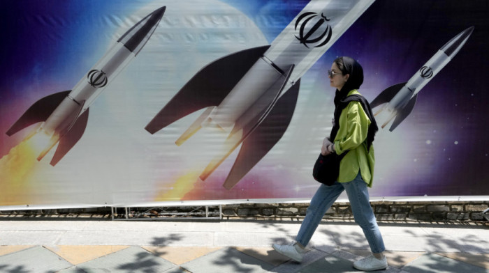 Mediji: Iran naručio hiljade tona sastojaka za balističke rakete od Kine