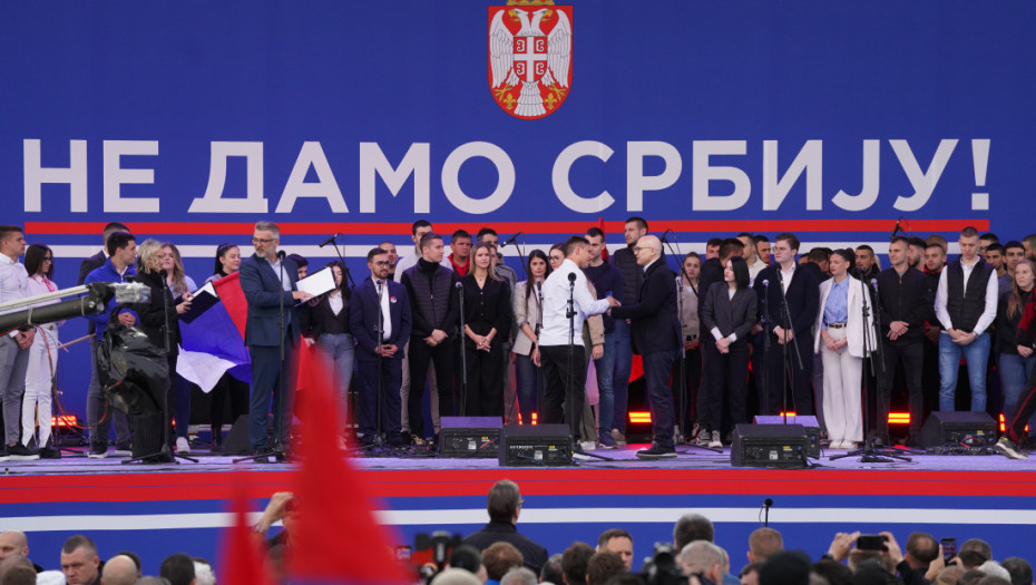 Vučević: Dosta je blokada, laži i obmana; Student Balać: Naša ljubav prema Srbiji je nesalomiva