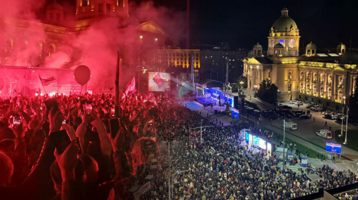 SABOR "NE DAMO SRBIJU" Centralni skup ispred zgrade Skupštine, govornici poručili da Srbija ne sme da bude zaustavljena
