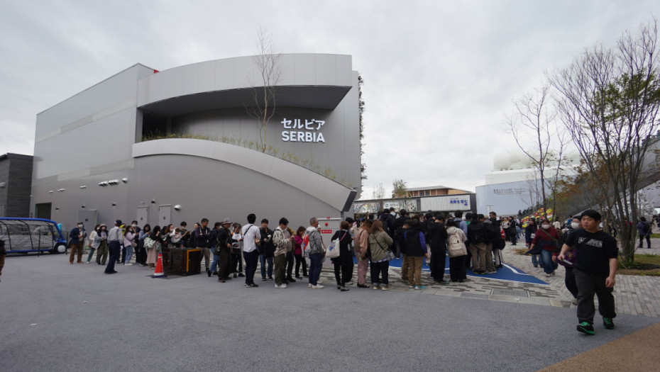 Prikaz letećih automobila na EXPO-u Osaki obustavljen, otpali delovi usred leta
