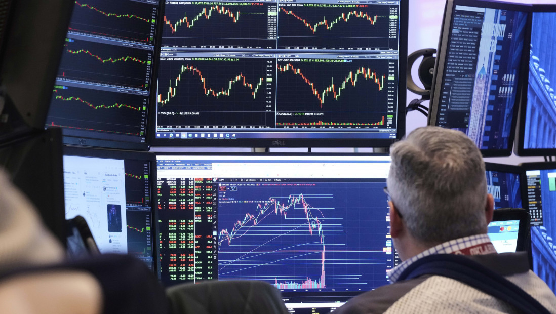 Pad američkog berzanskog indeksa Dow Jones zbog ogromnog gubitka Junajted helta, neke kompanije prošle bolje