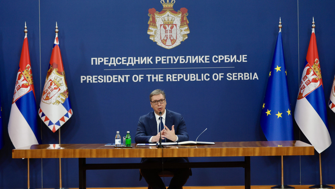 Vučić: Sutra kreće isplata martovske plate zbog praznika