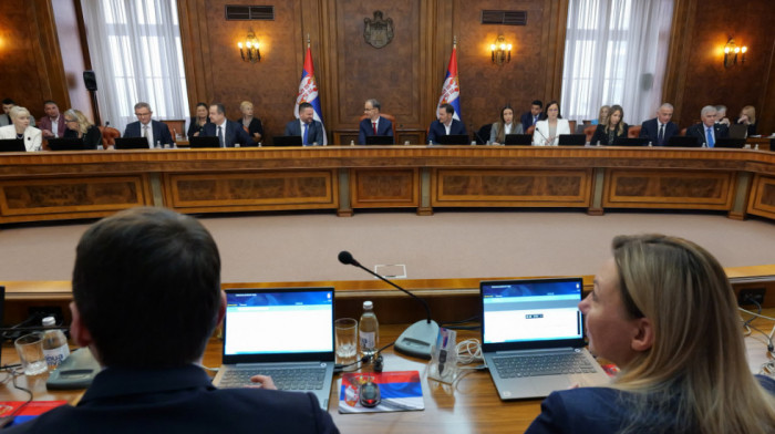 Vlada Republike Srbije održala prvu sednicu, predsedavao Macut