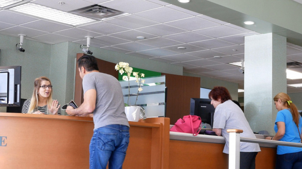 "Građani ostali između banaka, sudova i pravne neujednačenosti": Jesu li troškovi obrade kredita zakoniti?