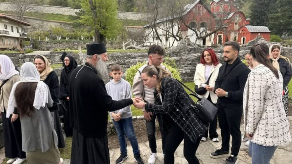 Patrijarh Porfirije stigao u Pećku Patrijaršiju