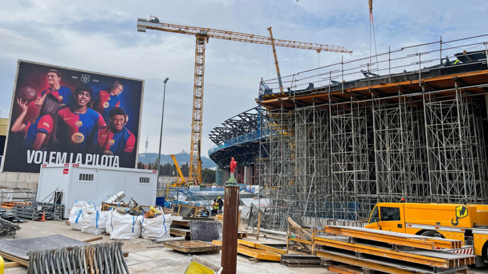 Teška nesreća na stadionu "Kamp Nou" u Barseloni: Policija potvrdila da je jedan radnik nastradao