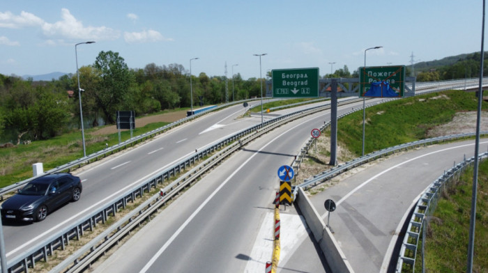 AMSS: Dobri uslovi za vožnju, teretnjaci se na izlazu zadržavaju najviše osam sati