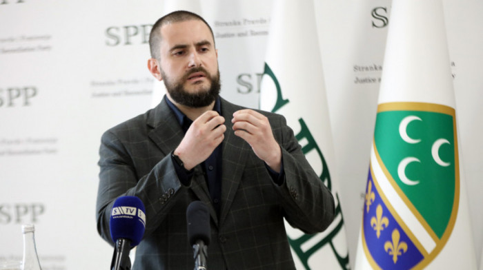 Zukorlić o udesu u Novom Pazaru: "Izazvao ga momak koji je neovlašćeno koristio vozilo stranke"