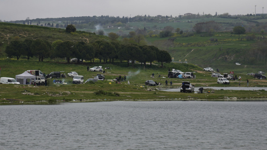 Ne smiruje se tlo kod Istanbul: Usledilo 127 naknadnih potresa, povređeno 236 ljudi