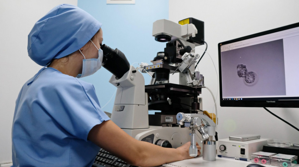 RFZO zaključio ugovore sa 18 klinika u cilju veće dostupnosti vantelesne oplodnje