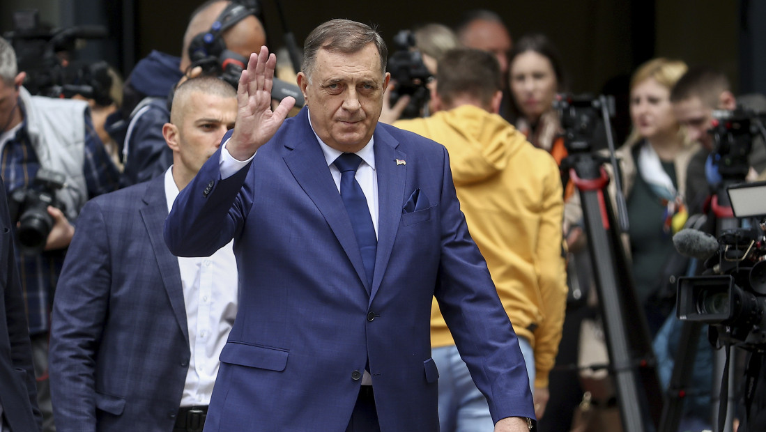 Dodik: Danas nije lako, ali je dostojanstveno biti Srbin