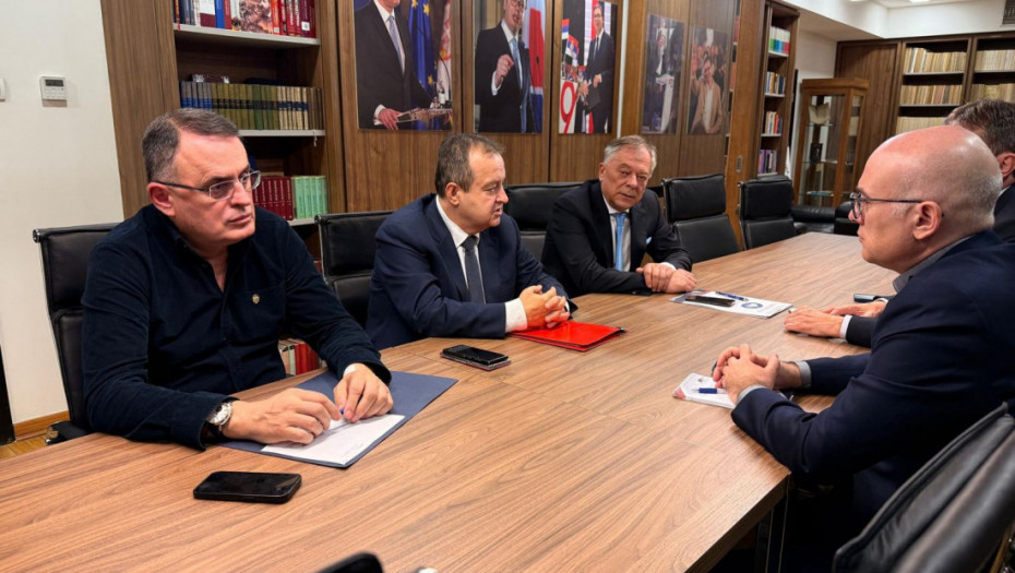 Delegacije SNS i SPS o sveobuhvatnoj saradnji sa ciljem nastavka razvoja Srbije