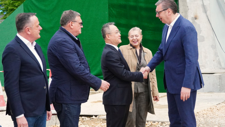 "Izgledaće veličanstveno": Vučić obišao radove na auto-putu "Miloš Veliki", na deonici Preljina - Požega