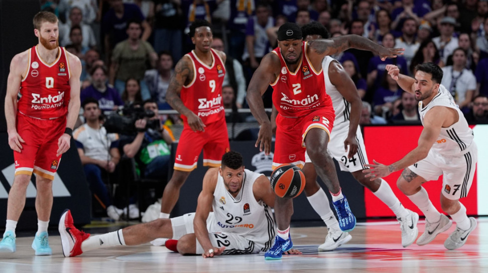 Evroliga kaznila Olimpijakos zbog navijača