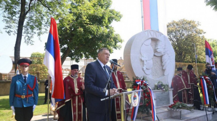 Dodik: Samo narod koji izgubi sećanja može biti napadnut