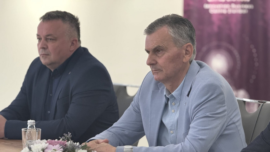 Stamatović u Užicu: Nećemo dozvoliti da neko zavede omladinu