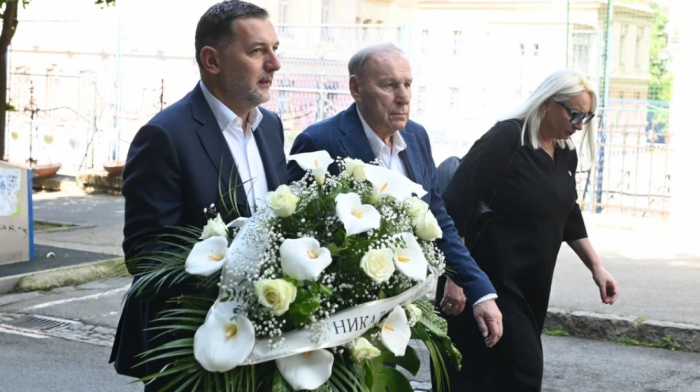 Delegacija FSS odala počast žrtvama velike tragedije u OŠ "Vladislav Ribnikar"