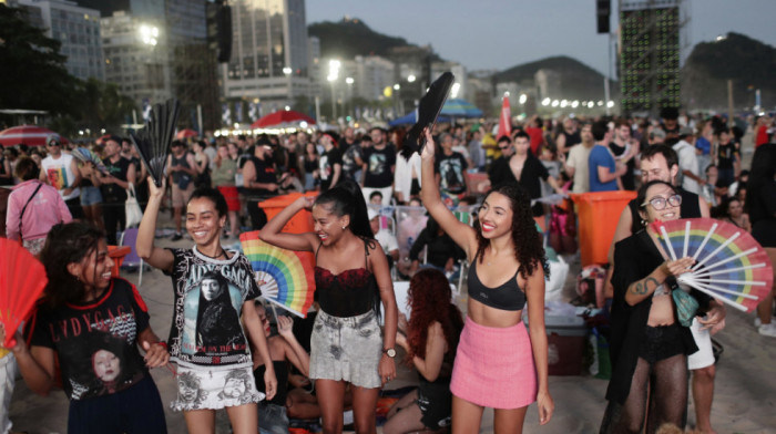 Turisti na Kopakabani žrtve prevara: Kebab naplaćen 1.500 funti, policija uhapsila osumnjičenog