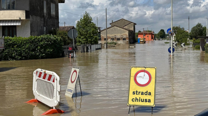 Poplave i klizišta u Lombardiji: Evakuisano 50 ljudi, saobraćaj obustavljen, oštećene stambene zgrade i fabrike