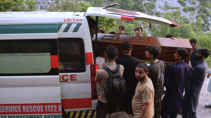 Napad bombaša samoubice u Pakistanu: Ubijeno 13 vojnika, 29 ljudi ranjeno