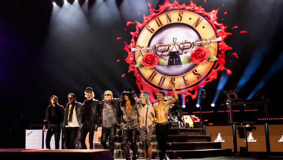 Guns N’ Roses otvorili turneju set listom od 22 numere, već na sledećem koncertu dodali 6 novih pesama