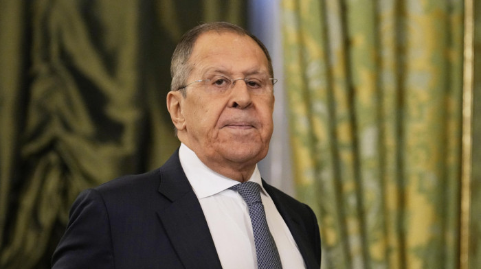 Lavrov: Nadamo se da će protesti u Srbiji biti rešeni na osnovu ustava i zakona