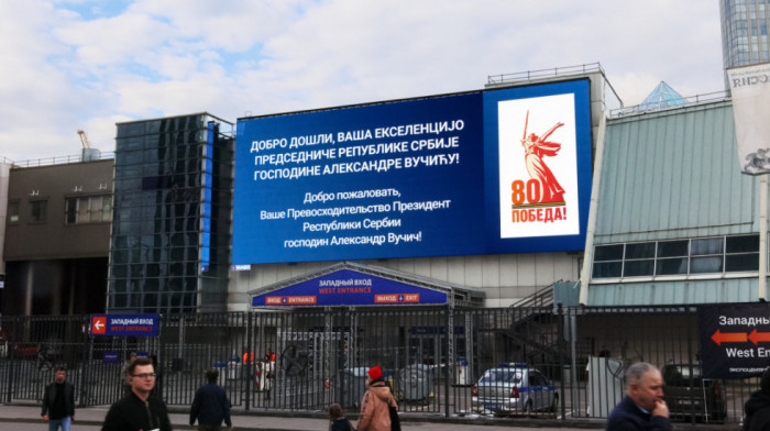 Poruka za Vučića na bilbordima u Moskvi: "Dobrodošli Vaša ekselencijo predsedniče Srbije"