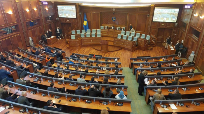 Sednica parlamenta u Prištini prekinuta i trinaesti put: Nastavak 11. maja