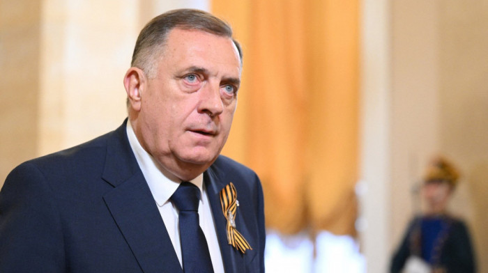 Dodik: Čast je prisustvovati danas velikoj Paradi pobede u Moskvi