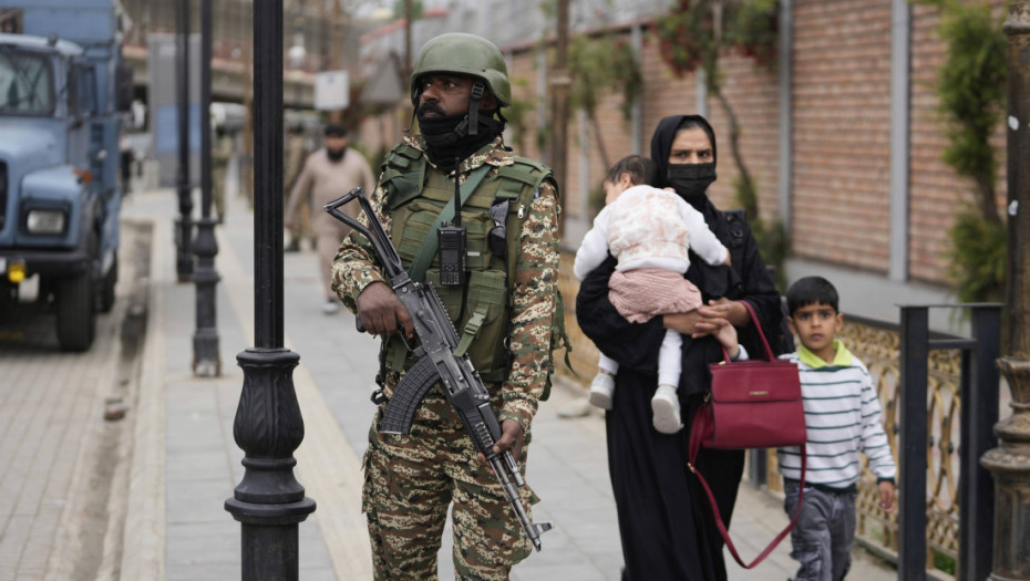 Indija i Pakistan razmenili optužbe za kršenje prekida vatre