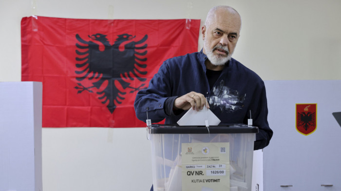 Parlamentarni izbori u Albaniji: Premijer Edi Rama u trci za četvrti mandat