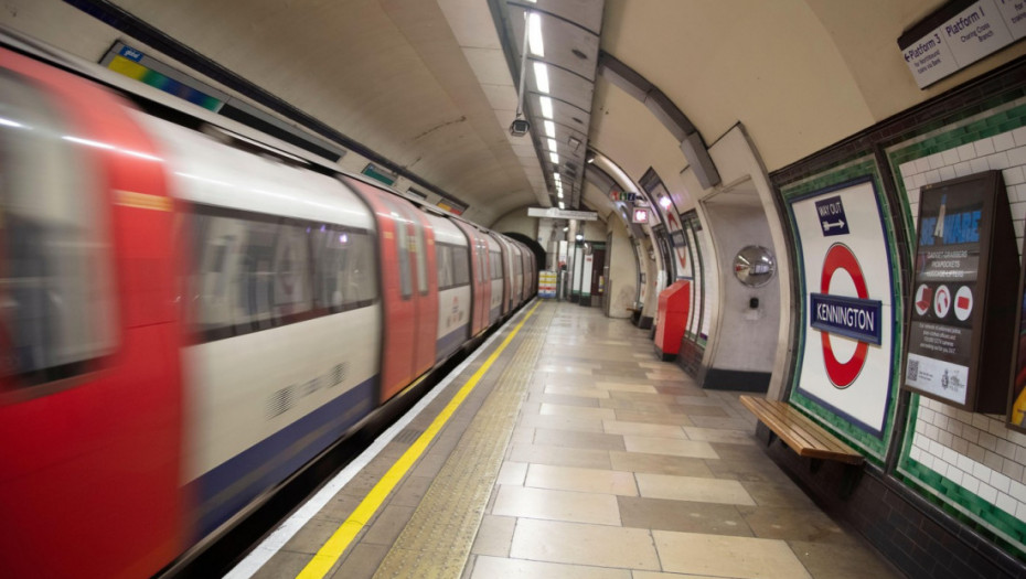 Nekoliko linija londonskog metroa obustavljeno zbog nestanka struje