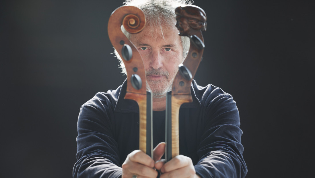 Od baroka i argentinskog tanga do neoklasične groteske: Čuveni Mario Brunelo ponovo sa Beogradskom filharmonijom