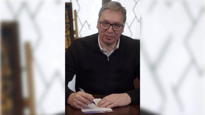 Vučić se priključio Pokretu za narod i državu, pozvao i građane da to učine