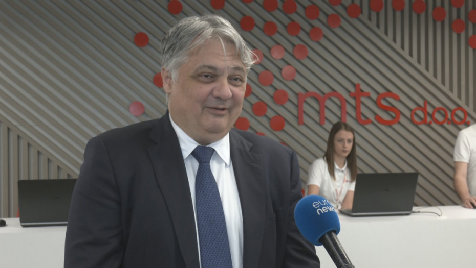 Lučić: Telekom Srbija ne prodaje bazne stanice, već kupuje 6.000 novih