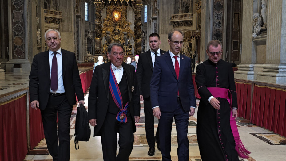 Predsednik vlade Macut na inauguraciji pape Lava XIV u Vatikanu