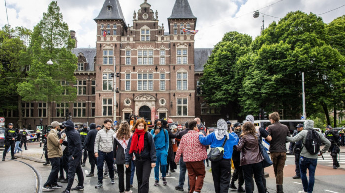 Stanovnici Amsterdama će tužiti gradsku vlast ako ne ograniči masovni turizam