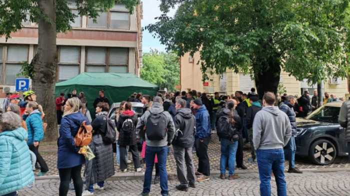 Oglasila se Uprava za izvršenje krivičnih sankcija o zdravstvenom stanju jedne od uhapšenih aktivistkinja iz Novog Sada