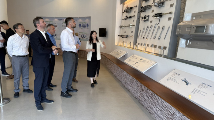 Mićin u Šangaju najavio otvaranje fabrike kompanije SHAC u Novom Sadu